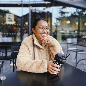 Meet your Posher, Steffi